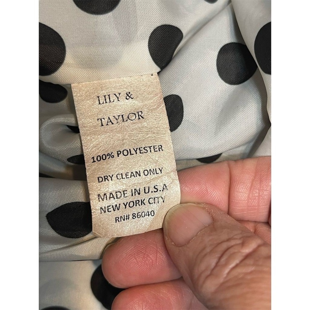 Lily & Taylor Women's Black Blazer Jacket Size‎ 10 M Polk Dot Lining - Picture 10 of 10